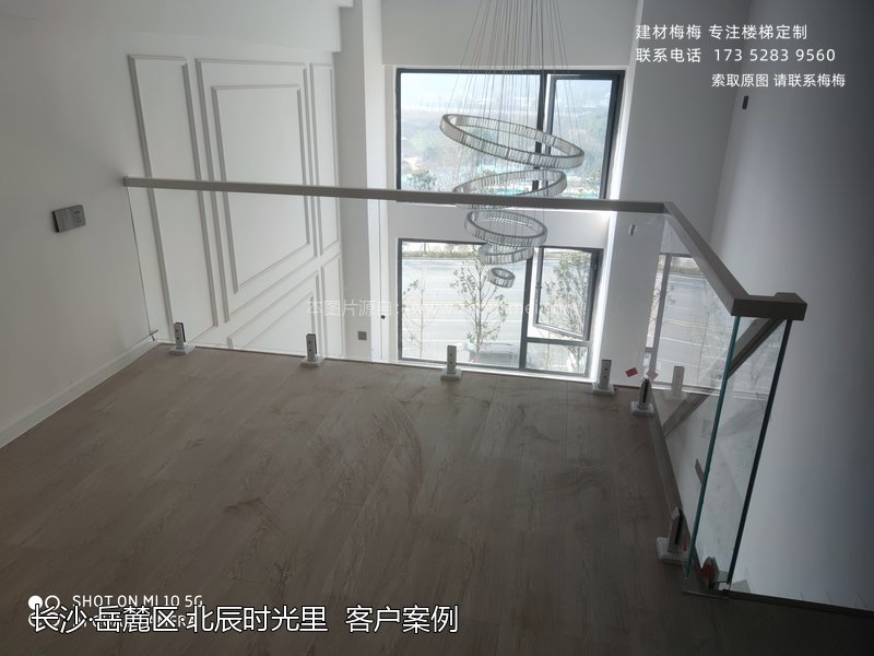 立柱夹玻璃楼梯扶手 立柱夹玻璃扶手
