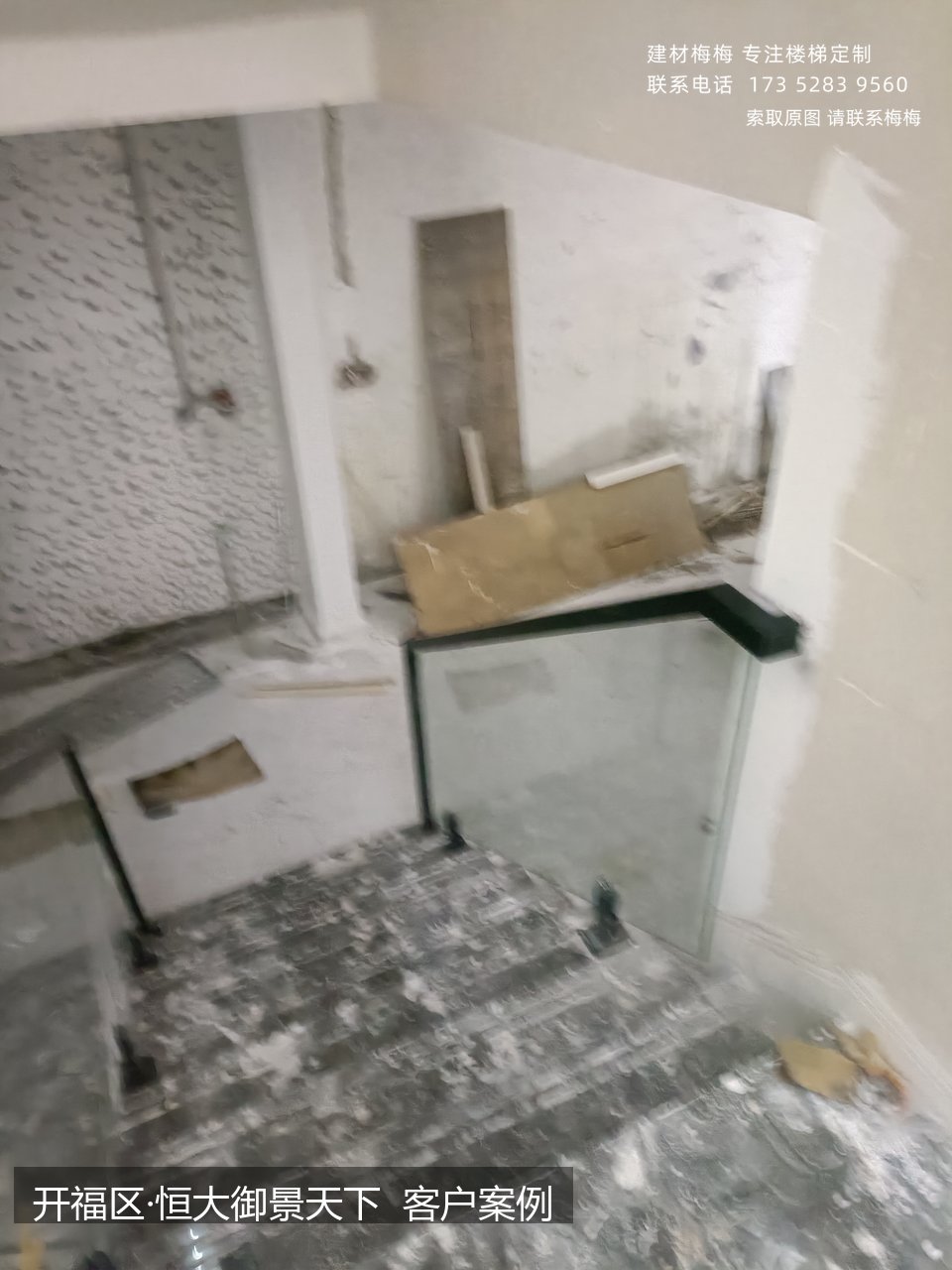 立柱夹玻璃楼梯扶手 玻璃楼梯扶手