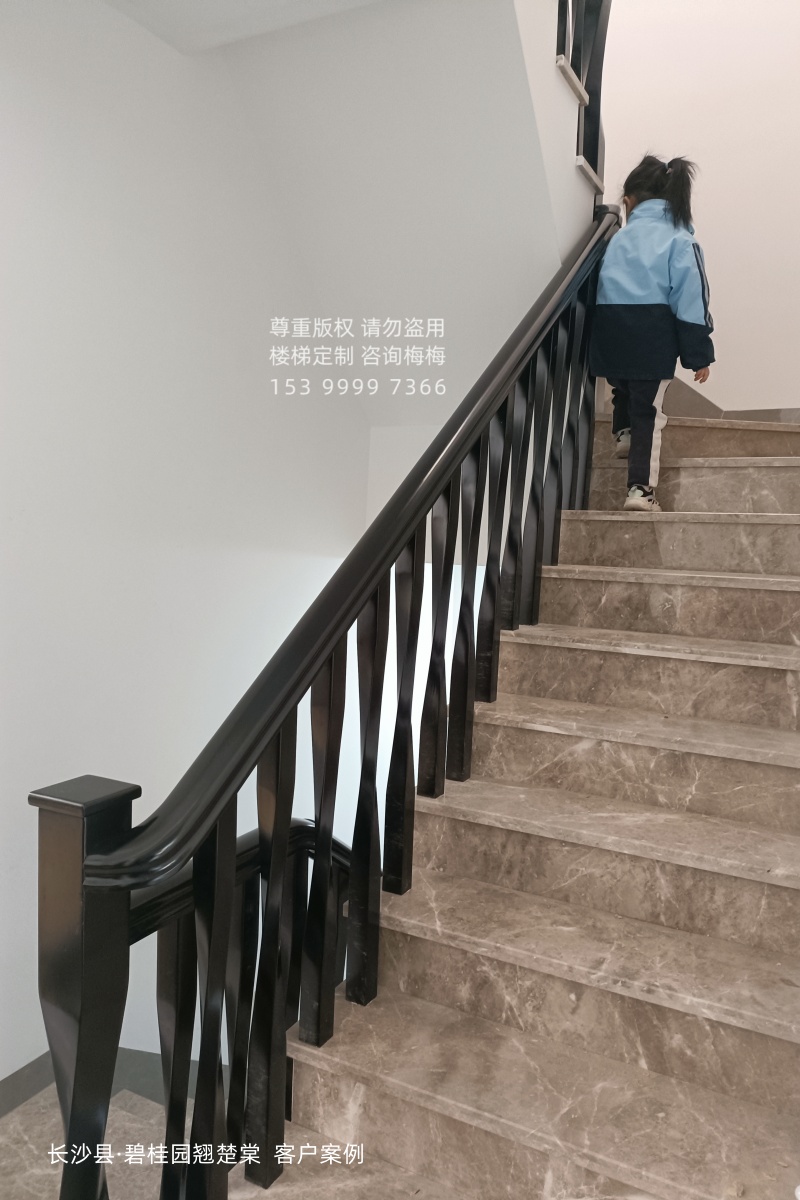 别墅楼梯扶手