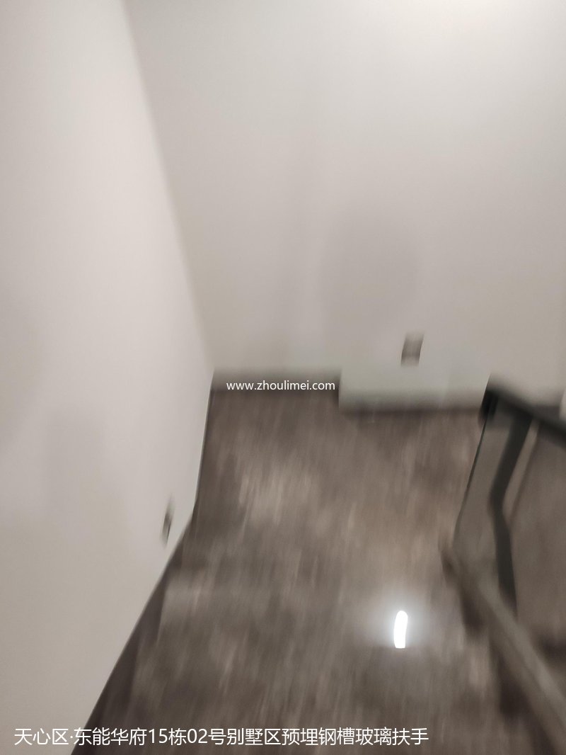 东能华府15栋02号