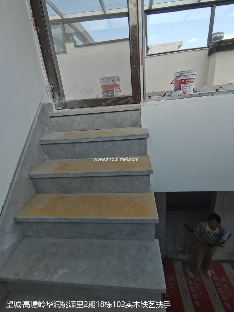 楼梯扶手