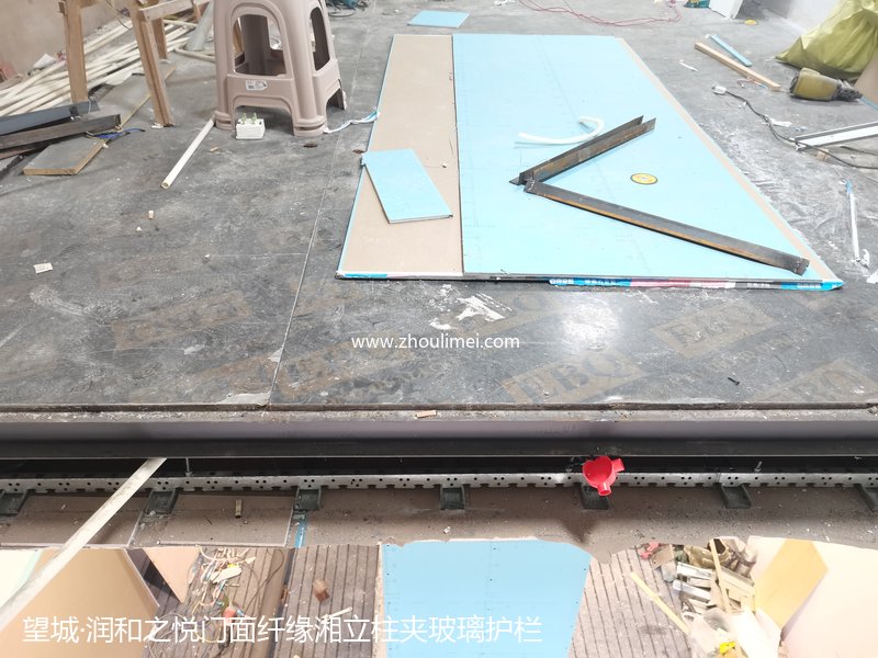 楼梯扶手